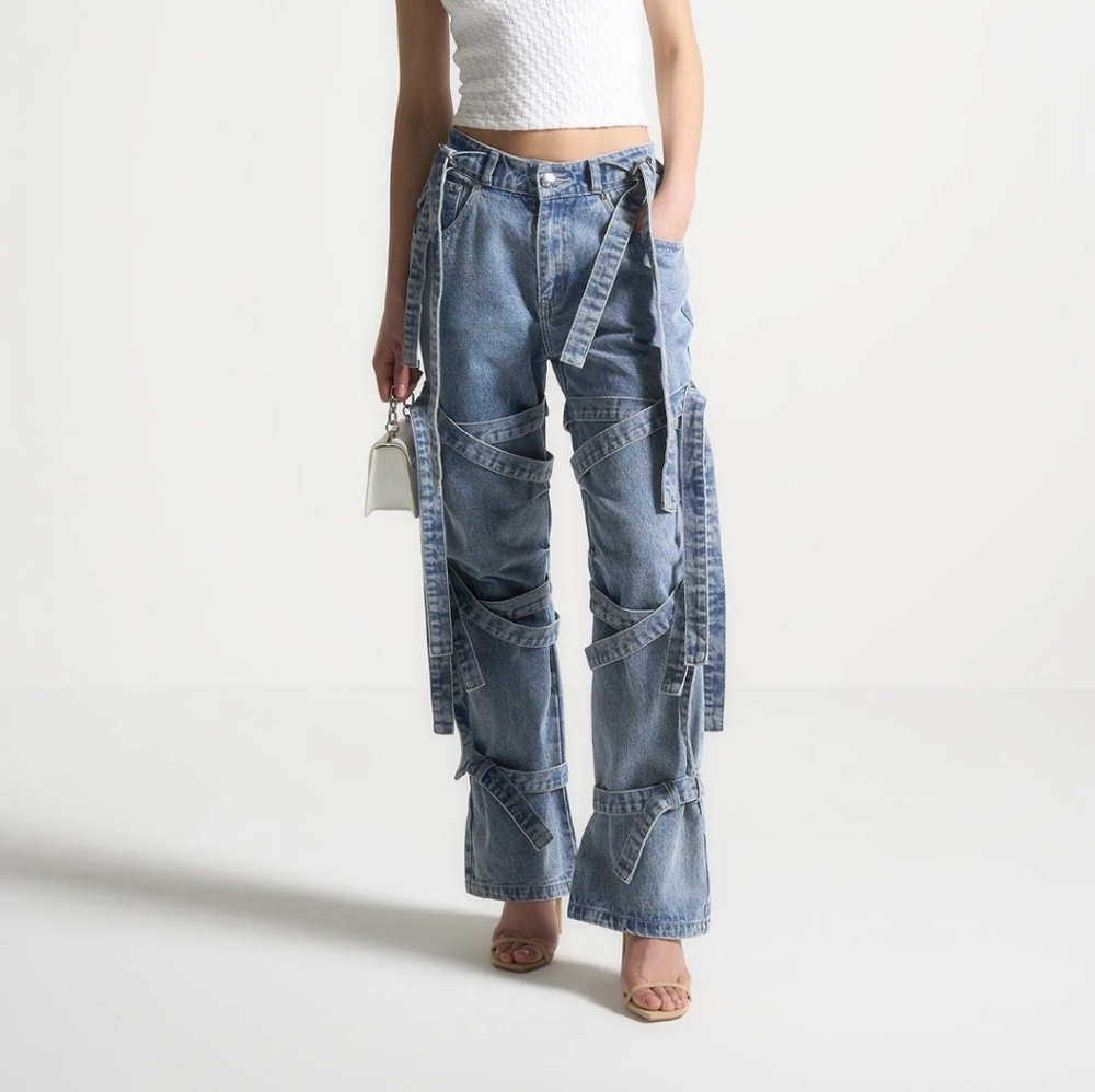 Maniere Do Voir Talia Stylish Blue Jeans for Women